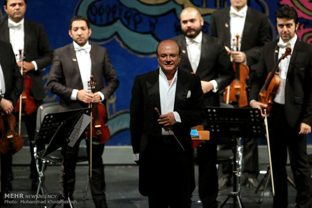 ارکستر مجلسی ایران کنسرت می دهد/ روایتی تازه از منوچهر صهبایی