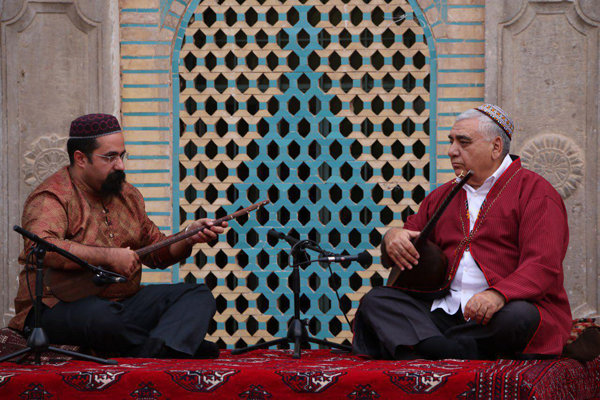 گروه «کُهن» به ترکمنستان می‌رود/ همنوازی فانیان و آقمراد چاریف