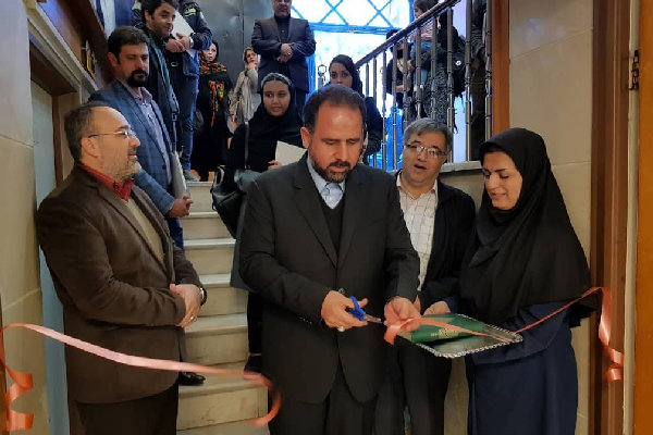 نمایشگاه عکسهای صنعتی در نگارخانه حوزه هنری قزوین گشایش یافت
