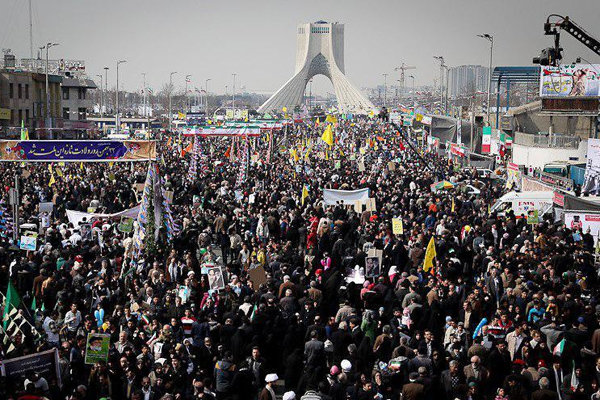 برج آزادی به مناسبت ۲۲ بهمن تعطیل است