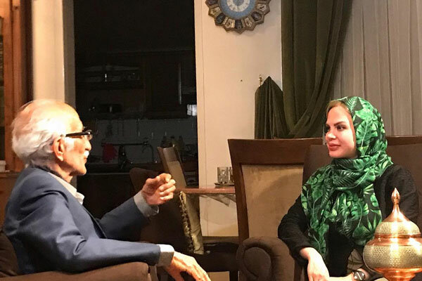 زندگی چهره ماندگار حوزه خط مستند شد/ آماده سازی «قلم عشق»
